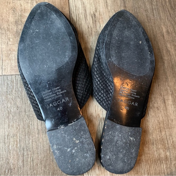 Jaggar black reptile print gold stud tassel top mule - Picture 2 of 7